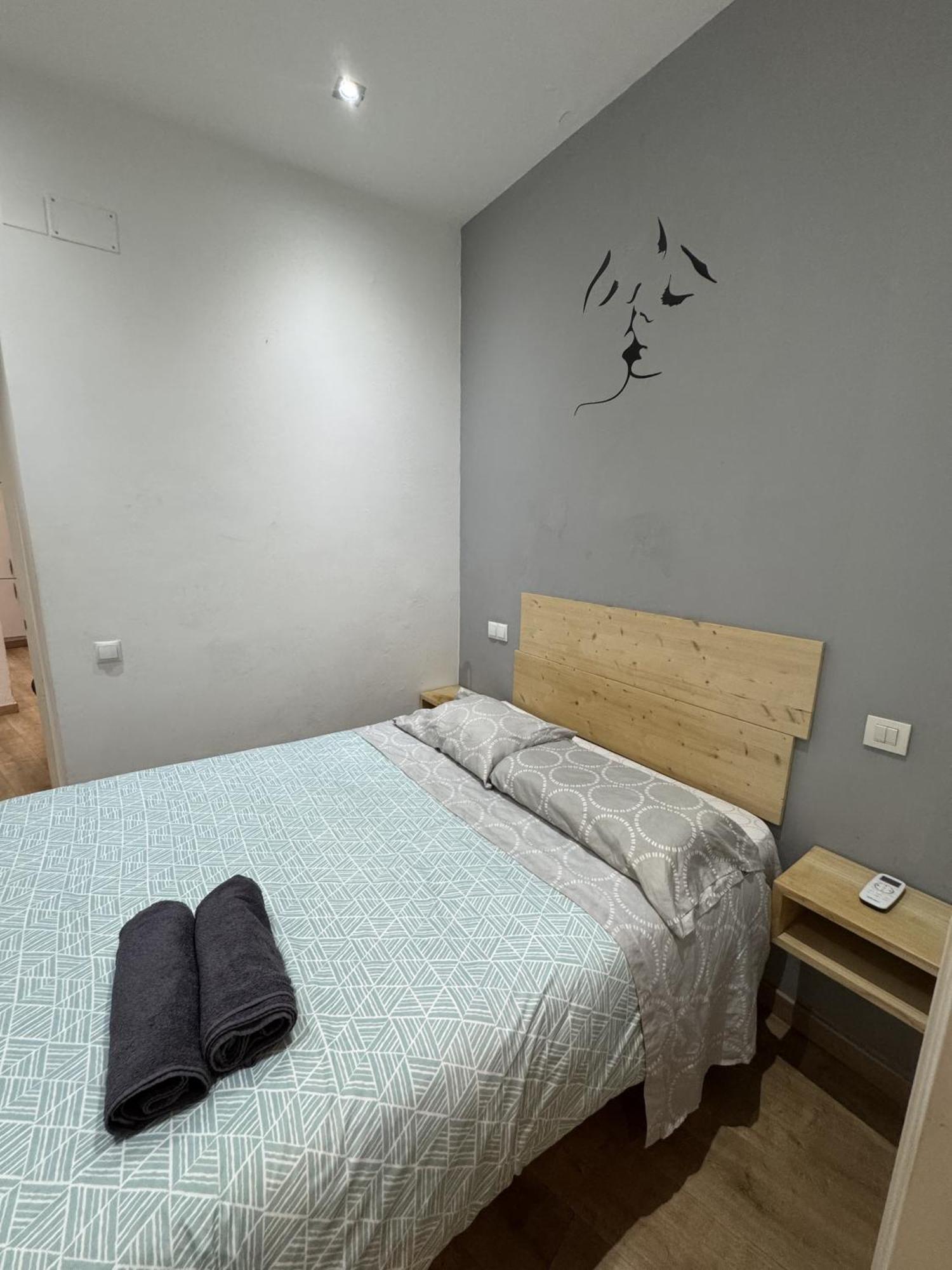 Apartamento Con Patio En Madrid Centro エクステリア 写真